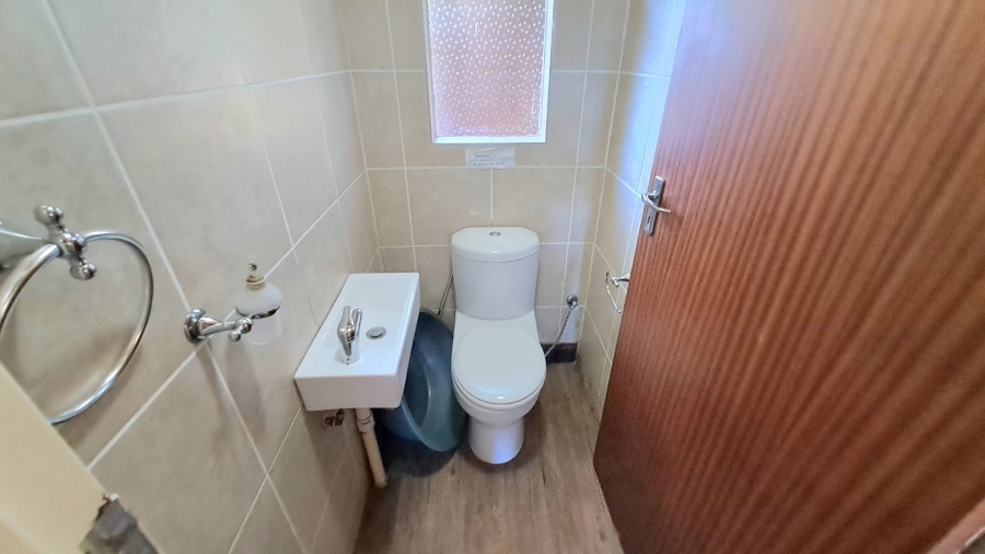 14 Bedroom Property for Sale in Universitas Free State